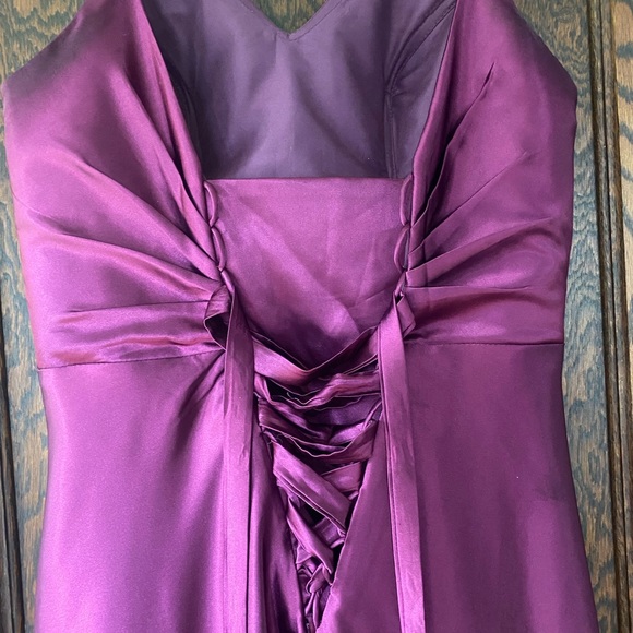 Floor length satin dress - Picture 6 of 12